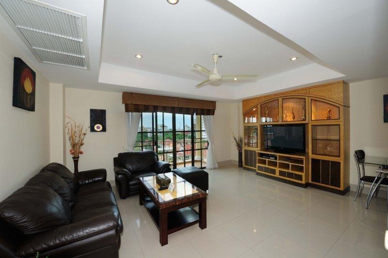 Royal Park Apartments ジョムティエンビーチ エクステリア 写真