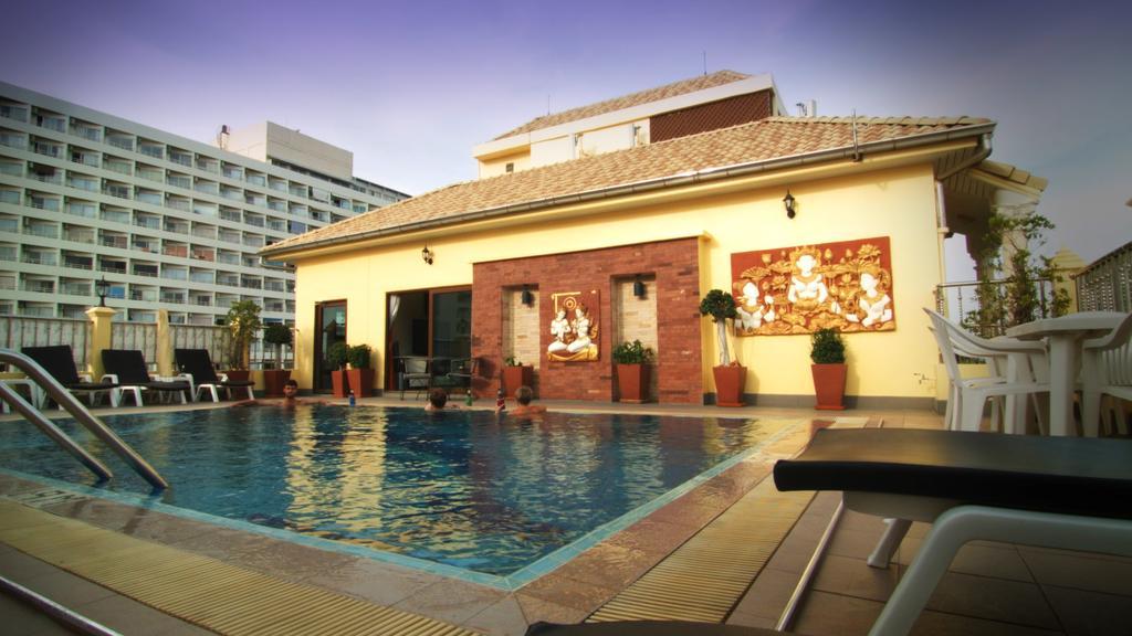 Royal Park Apartments ジョムティエンビーチ エクステリア 写真