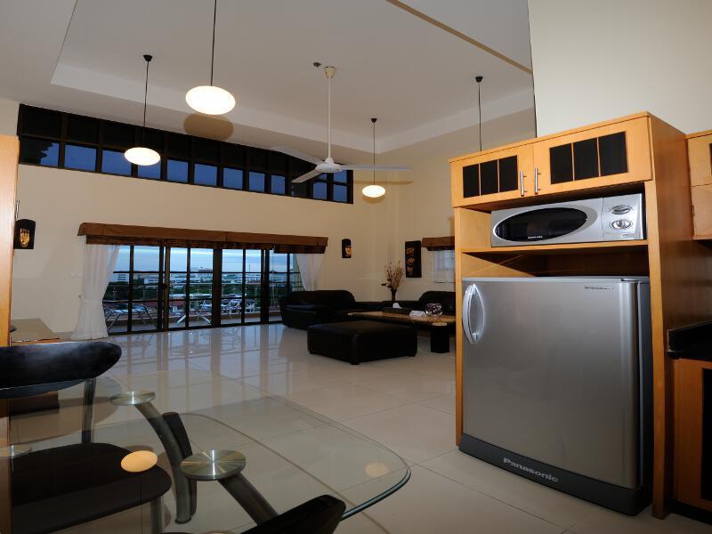 Royal Park Apartments ジョムティエンビーチ エクステリア 写真